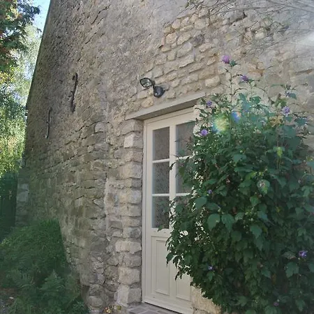 Holiday home Les Mesnillons Villeneuve-sur-Auvers